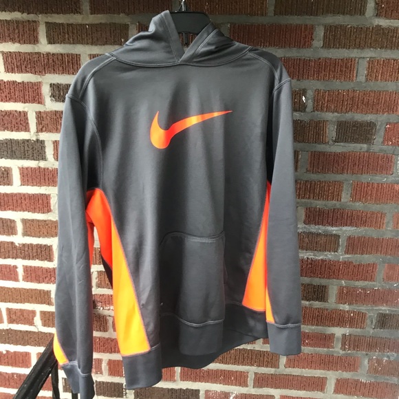 Nike Kids XL Therma-Fit Hoodie - Picture 2 of 3